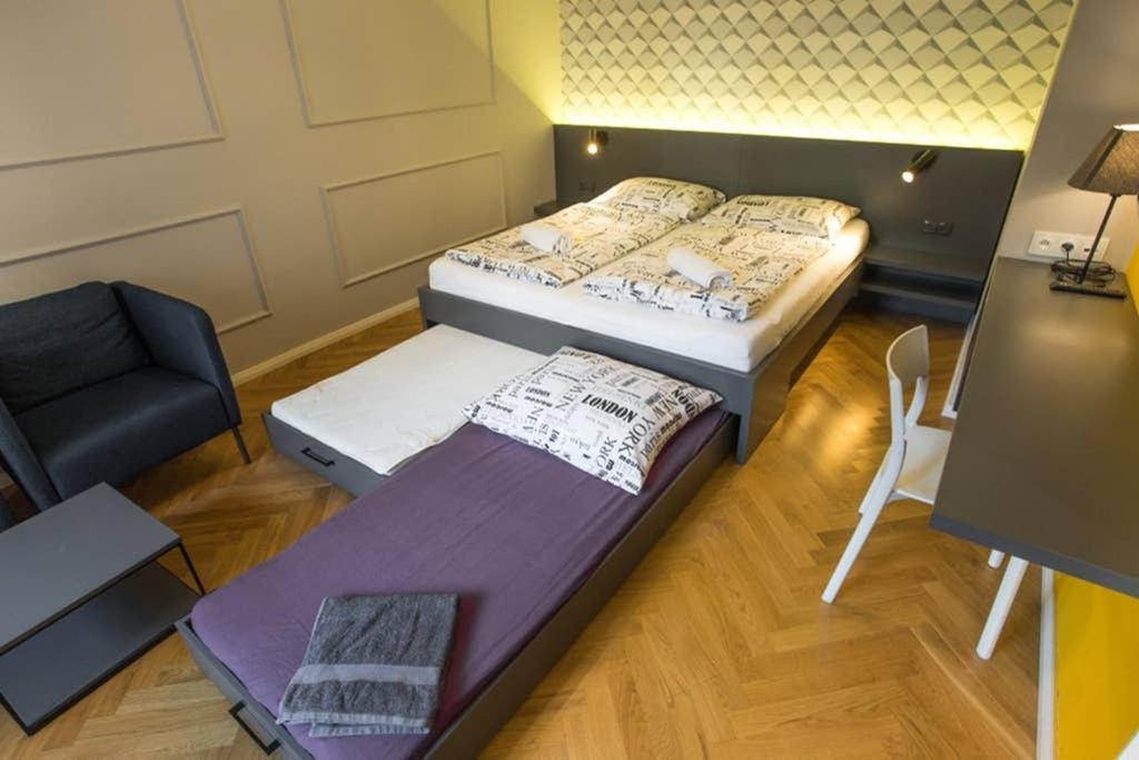 Design Studio Andel, All Historical Sights Walkable Prague Luaran gambar